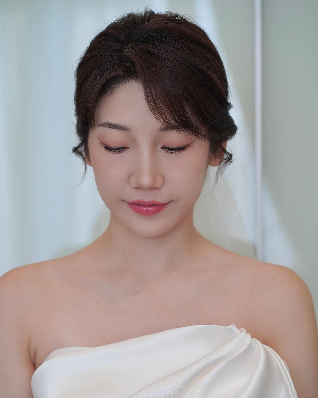Victoria Han Makeup