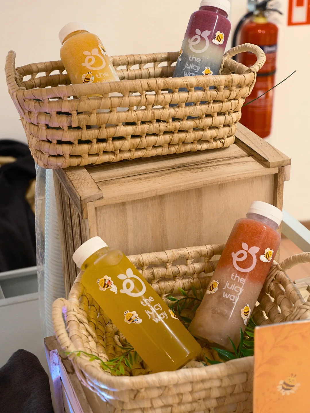 The Juicy Way: Fruit Juice Live Station & Catering